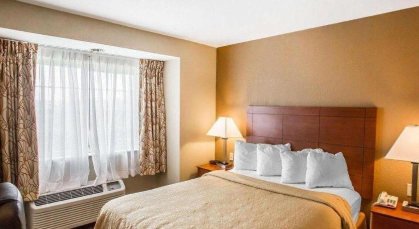 Quality Inn & Suites Маунт-Джулиет Экстерьер фото