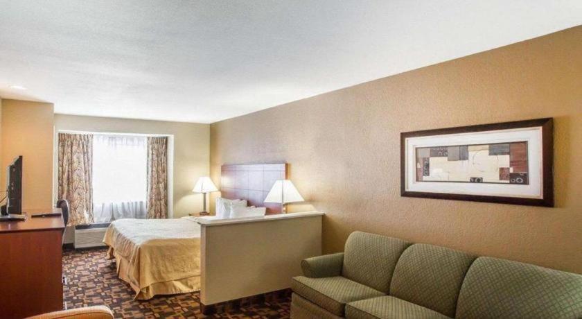 Quality Inn & Suites Маунт-Джулиет Экстерьер фото